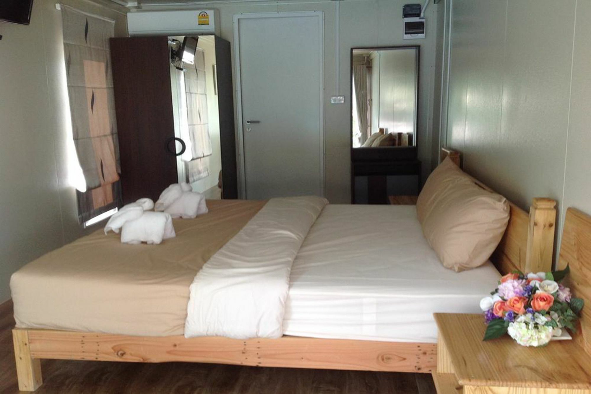 Check In And Chill Out Hotel Ban Laem Sok Kültér fotó